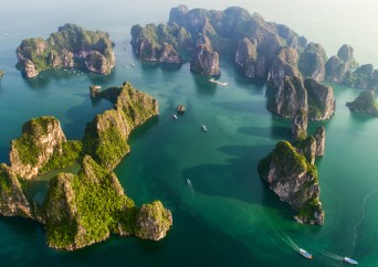 Croisières dans la Baie de Ha Long 